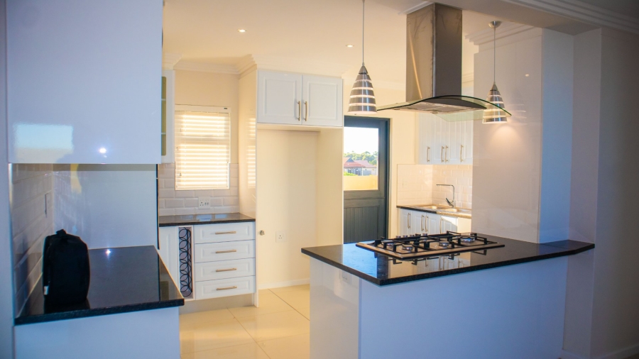 4 Bedroom Property for Sale in Kidds Beach Eastern Cape